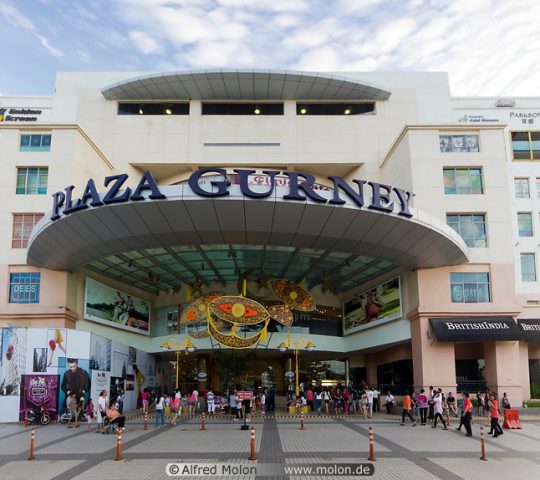 Gurney Plaza